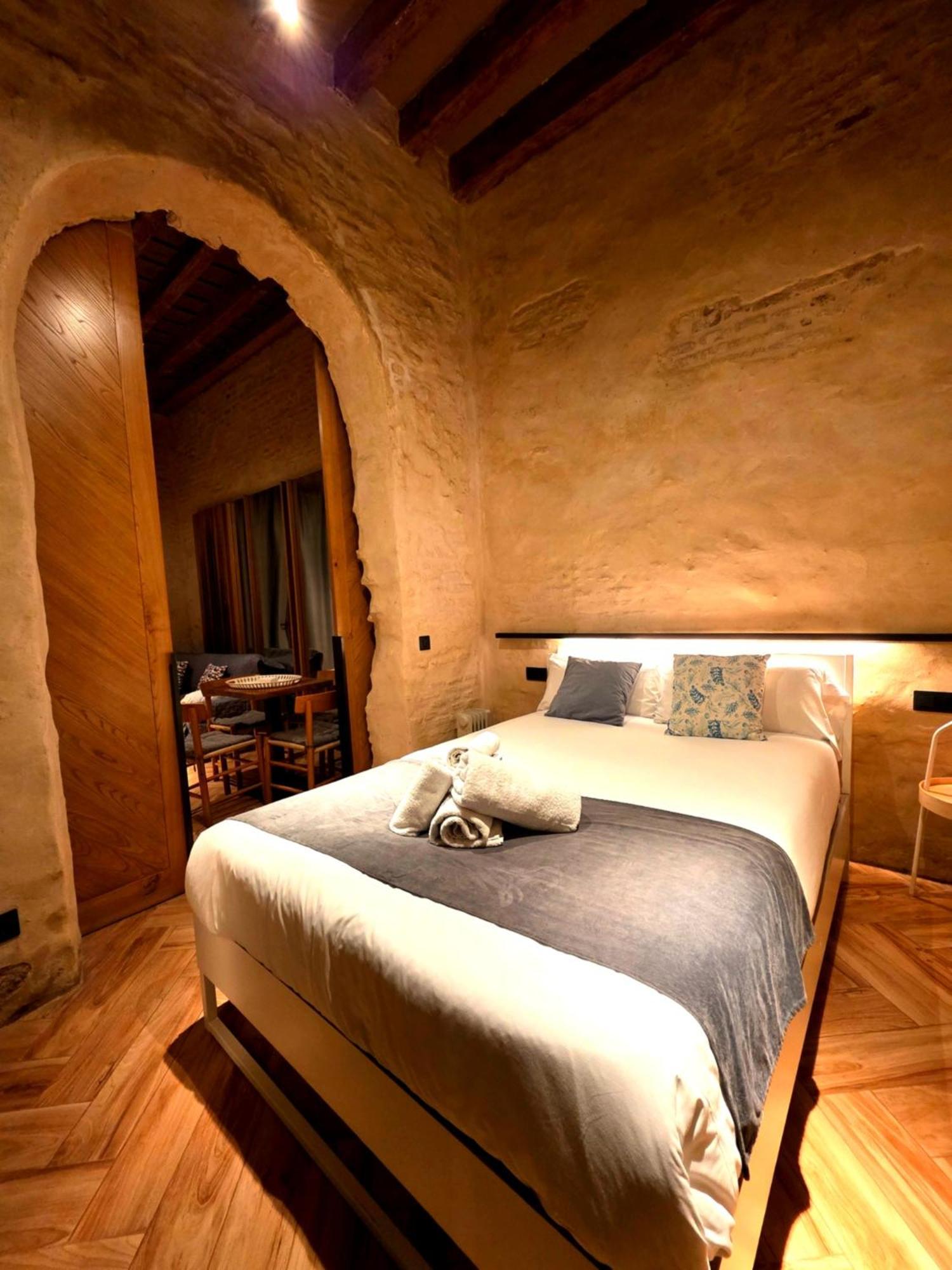 Santa Clara Suites Sevilla, Seville
